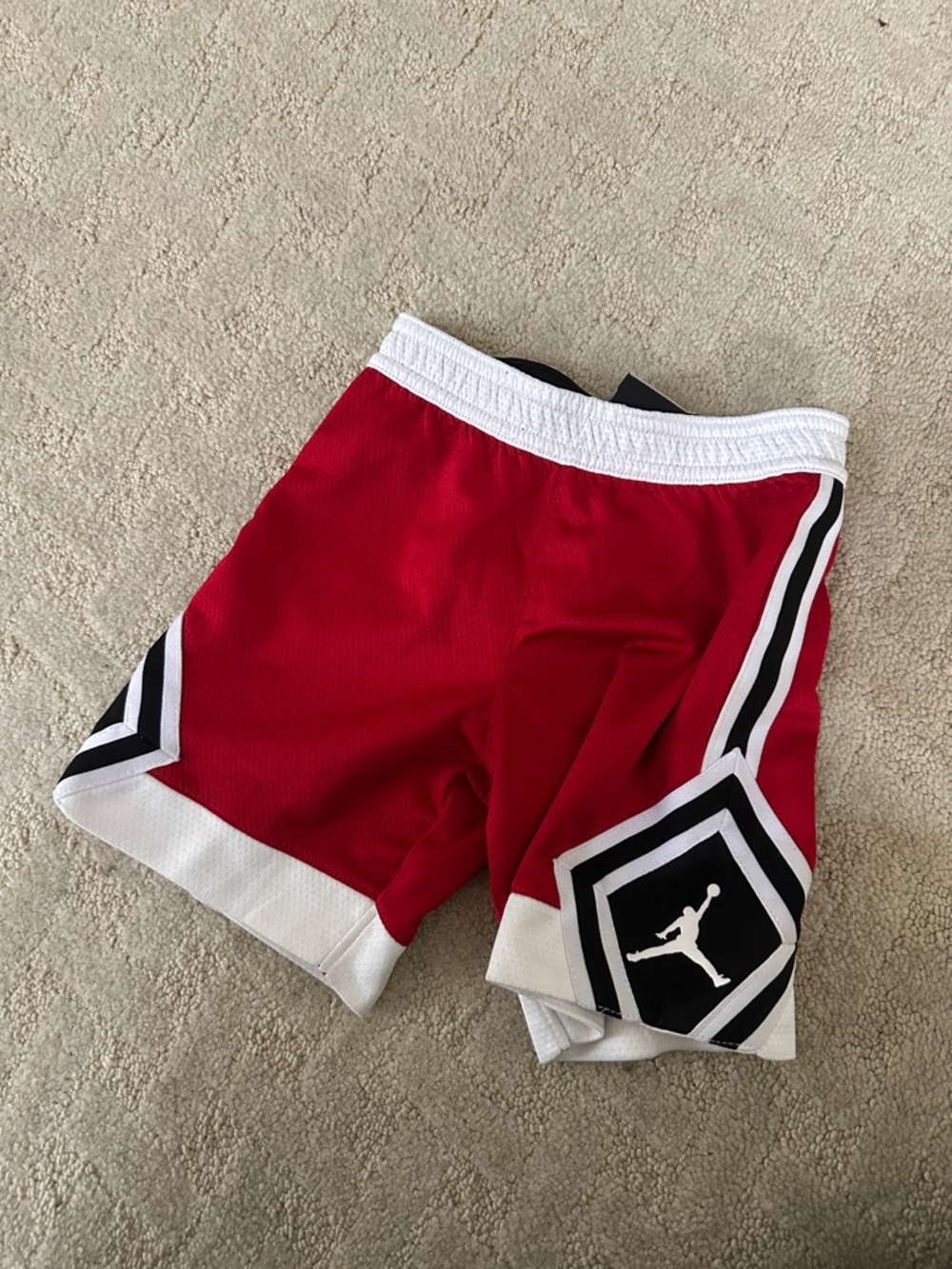 Jordan kids dri-fit Red Basketball Shorts with Jumpman Logo size 4T